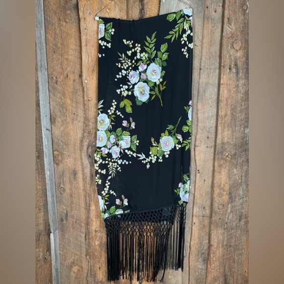 Floral Blac Wrap with Fringe - Picture 8 of 11